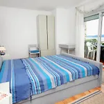 And By The Sea - Crikvenica - 5519 بيت ضيافة دْغاماي